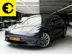 Grijs Gebruikt 2019 Tesla Model 3 Performance Sedan | € 19.950