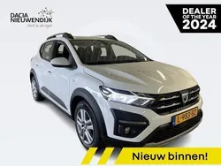 Wit Gebruikt 2021 Dacia Sandero Comfort Hatchback | € 15.895 (Eerlijke prijs)
