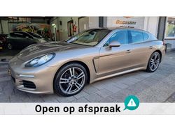 Grijs Gebruikt 2015 Porsche Panamera Sedan | € 37.900 (Duur)