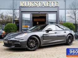 Grijs Gebruikt 2017 Porsche Panamera Sedan | € 59.900 (Eerlijke prijs)