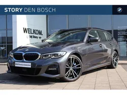 Grijs, metallic lak Gebruikt 2021 BMW 330 Executive Stationwagen | € 38.950 (Iets duurder)