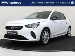 Wit, metallic lak Gebruikt 2023 Opel Corsa Hatchback | € 17.245 (Eerlijke prijs)