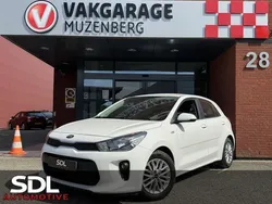Wit Gebruikt 2018 Kia Rio Hatchback | € 12.945 (Eerlijke prijs)