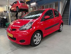 Rood Gebruikt 2007 Toyota Aygo Plus Hatchback | € 2.650 (Super prijs)