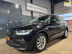 Zwart, metallic lak Gebruikt 2020 VW Tiguan Business SUV | € 20.449 (Goede deal)