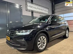 Zwart, metallic lak Gebruikt 2020 VW Tiguan Business SUV | € 20.949 (Goede deal)