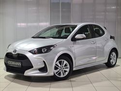 Grijs Gebruikt 2020 Toyota Yaris Hybrid Active Hatchback | € 21.250 (Iets duurder)