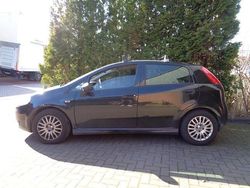 Zwart Gebruikt 2010 Fiat Grande Punto Hatchback | € 1.350 (Eerlijke prijs)