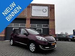 Rood Gebruikt 2012 Renault Grand Scénic Bose Edition MPV | € 4.250 (Goede deal)