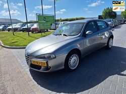 Grijs Gebruikt 2005 Alfa Romeo 147 Distinctive Hatchback | € 1.399 (Eerlijke prijs)