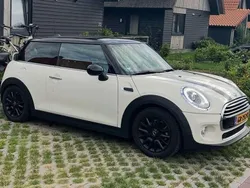 Wit Gebruikt 2015 Mini Cooper Chili Hatchback | € 8.750