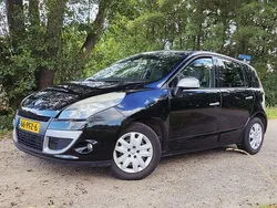 Zwart Gebruikt 2011 Renault Scénic III MPV | € 1.999 (Super prijs)