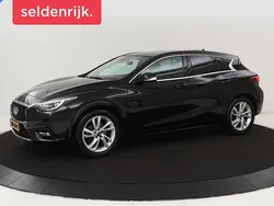 Zwart Gebruikt 2017 Infiniti Q30 Business Executive Hatchback | € 13.400