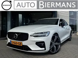 Wit Gebruikt 2021 Volvo S60 R-Design Sedan | € 32.890 (Eerlijke prijs)