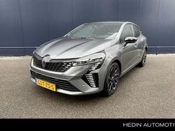 Grijs Gebruikt 2024 Renault Clio V Esprit Alpine Hatchback | € 23.445 (Iets duurder)