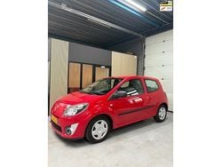 Rood Gebruikt 2010 Renault Twingo Authentique Hatchback | € 1.950 (Goede deal)