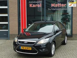 Zwart Gebruikt 2009 Ford Focus Titanium Hatchback | € 1.950 (Eerlijke prijs)