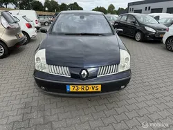 Blauw Gebruikt 2005 Renault Vel Satis Initiale Hatchback | € 1.950
