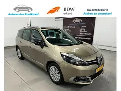 Bruin, metallic lak Gebruikt 2014 Renault Grand Scénic III Bose Edition MPV | € 10.995 (Duur)