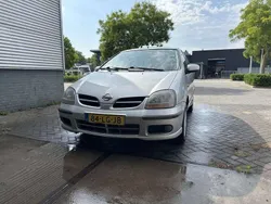 Grijs Gebruikt 2002 Nissan Almera Tino MPV | € 1.199 (Goede deal)
