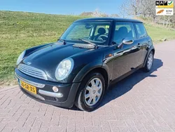 Zwart Gebruikt 2003 Mini ONE Salt Hatchback | € 1.950 (Duur)
