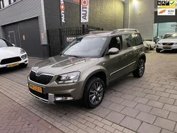 Groen, metallic lak Gebruikt 2015 Skoda Yeti Outdoor SUV | € 7.999