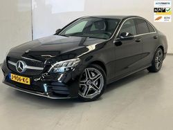 Zwart Gebruikt 2020 Mercedes C180 AMG Sedan | € 25.950 (Goede deal)