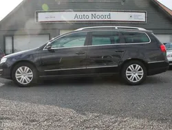 Zwart Gebruikt 2006 VW Passat Comfortline Stationwagen | € 2.970 (Eerlijke prijs)