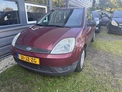 Rood Gebruikt 2002 Ford Fiesta Hatchback | € 750 (Goede deal)