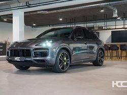 Grijs Gebruikt 2021 Porsche Cayenne Turbo S SUV | € 99.950