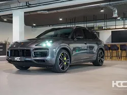 Grijs Gebruikt 2021 Porsche Cayenne Turbo S SUV | € 106.950 (Goede deal)