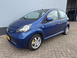 Blauw Gebruikt 2007 Toyota Aygo Hatchback | € 2.950 (Eerlijke prijs)