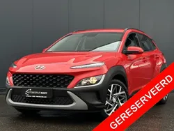 Rood Gebruikt 2023 Hyundai Kona Comfort SUV | € 26.950 (Eerlijke prijs)