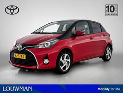 Rood Gebruikt 2016 Toyota Yaris Hybrid Trend Hatchback | € 15.945 (Eerlijke prijs)