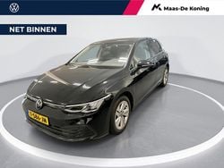 Zwart Gebruikt 2023 VW Golf VIII Life Hatchback | € 21.880 (Goede deal)