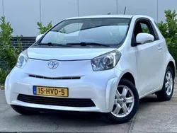 Wit, metallic lak Gebruikt 2009 Toyota iQ Comfort Hatchback | € 7.950 (Iets duurder)