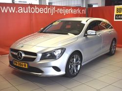Grijs Gebruikt 2017 Mercedes CLA180 Shooting Brake Business Stationwagen | € 20.950 (Iets duurder)