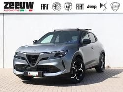 Beige Nieuw 2025 Alfa Romeo Junior Edizione Speciale SUV | € 38.900 (Goede deal)