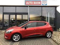Rood Gebruikt 2017 Renault Clio IV LIMITED Hatchback | € 9.950 (Eerlijke prijs)