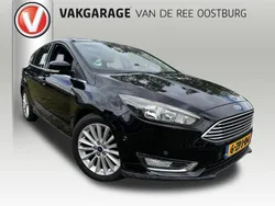 Zwart Gebruikt 2015 Ford Focus Hatchback | € 9.450 (Iets duurder)