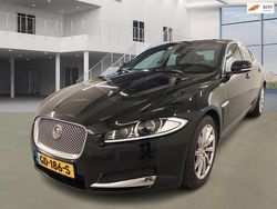 Zwart Gebruikt 2015 Jaguar XF Sedan | € 12.400