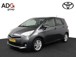 Grijs Gebruikt 2014 Toyota Verso-S MPV | € 12.950 (Iets duurder)
