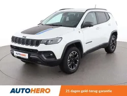 Wit Gebruikt 2022 Jeep Compass Trailhawk SUV | € 30.649 (Eerlijke prijs)
