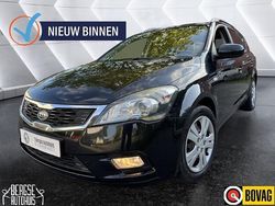 Zwart Gebruikt 2010 Kia Ceed Hatchback | € 2.490 (Eerlijke prijs)