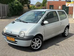 Grijs Gebruikt 2004 Renault Twingo Hatchback | € 995 (Eerlijke prijs)