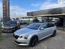 Grijs Gebruikt 2016 Skoda Superb Ambition Stationwagen | € 18.950 (Iets duurder)