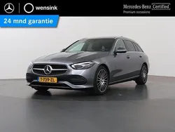 Grijs Gebruikt 2023 Mercedes C180 Luxury Stationwagen | € 39.850 (Goede deal)