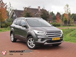 Grijs Gebruikt 2018 Ford Kuga Titanium SUV | € 15.490 (Super prijs)