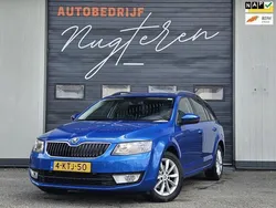 Blauw, metallic lak Gebruikt 2013 Skoda Octavia Stationwagen | € 6.950 (Goede deal)