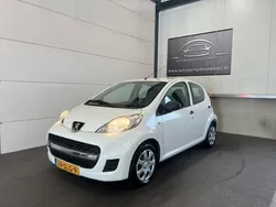 Wit Gebruikt 2011 Peugeot 107 Hatchback | € 2.950 (Eerlijke prijs)